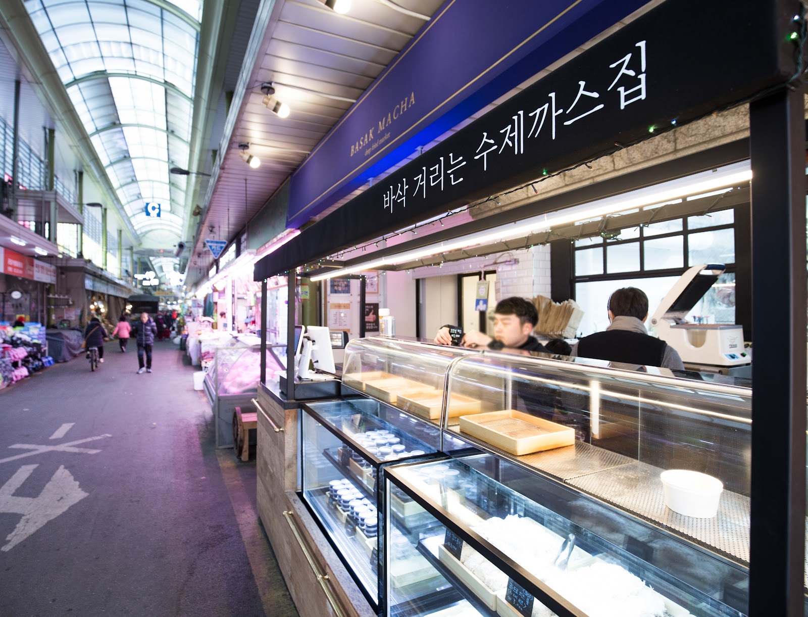 Beyond Myeongdong: Why Mangwon Market is Seoul’s Ultimate Budget Food Haven