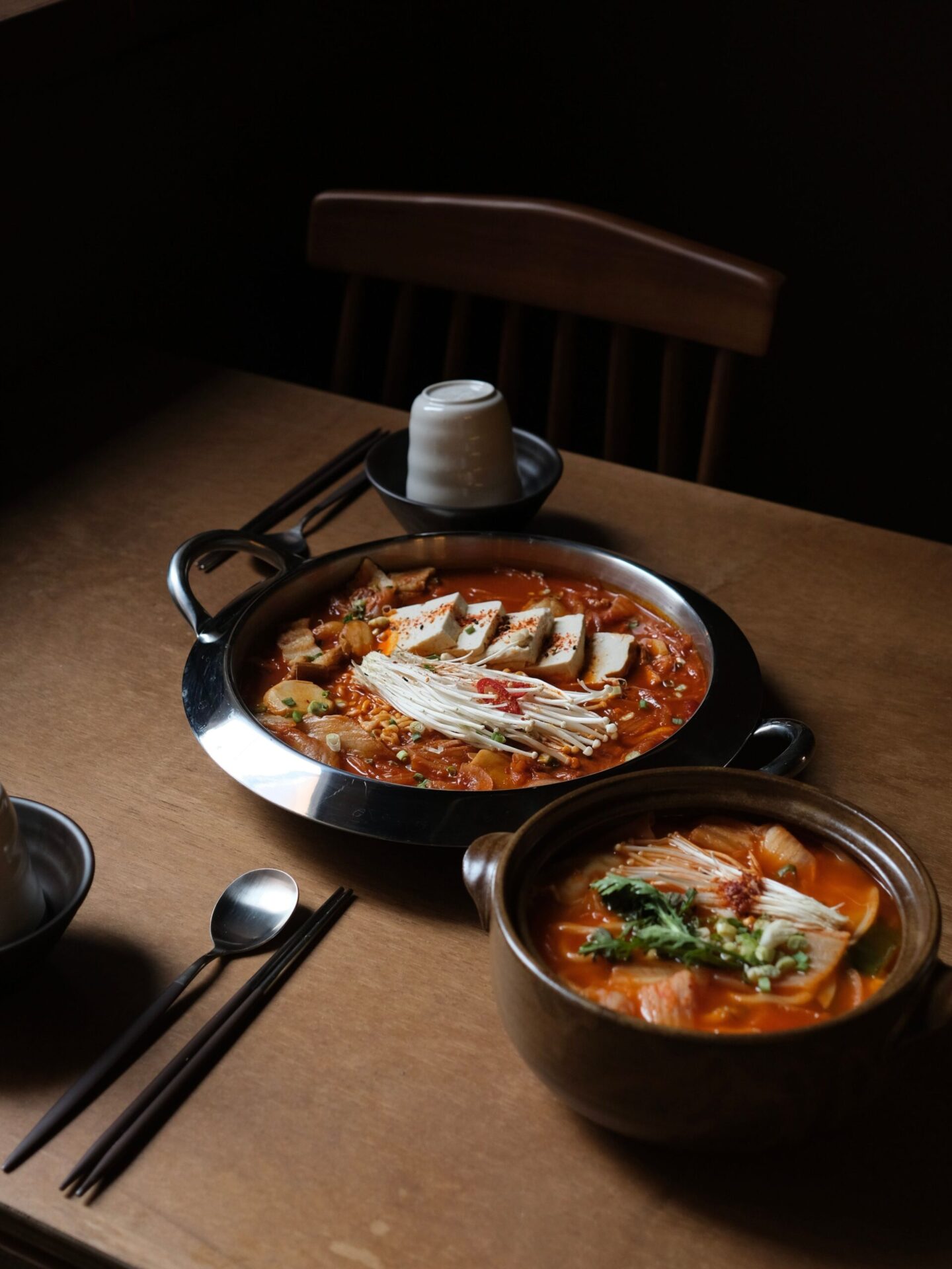 Shared Pot and Communal Side Dish Etiquette