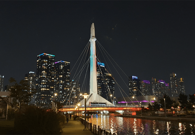 Songdo Central Park bridge at night in Incheon